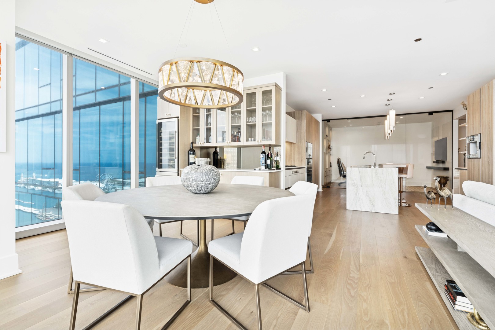 363 E Wacker Drive Unit: 2606