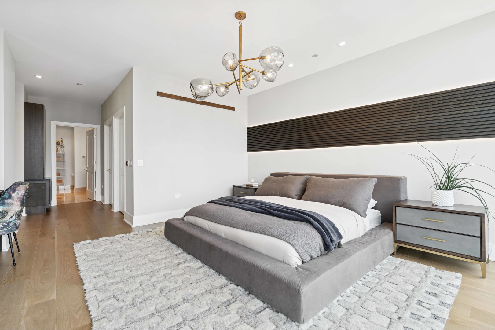 363 E Wacker Drive Unit: 2606