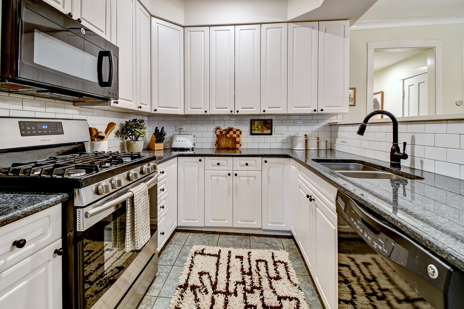 1447 W Warner Avenue Unit: 2W