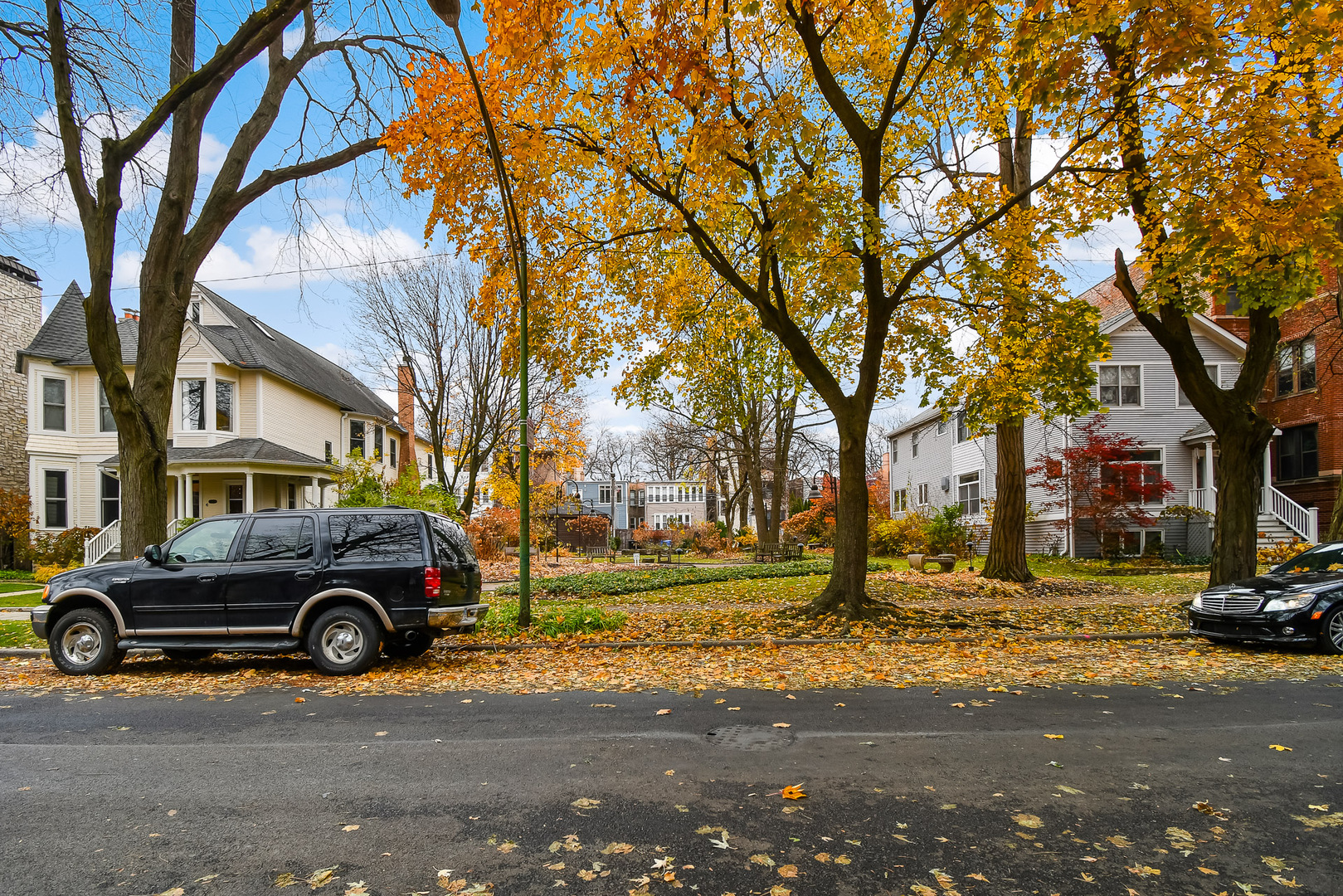 1447 W Warner Avenue Unit: 2W