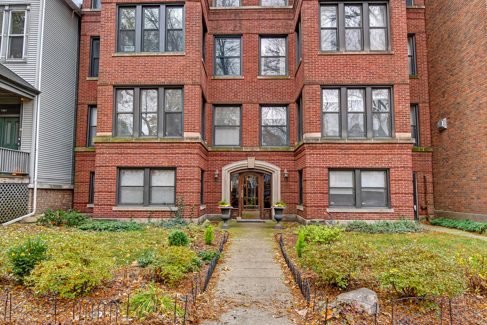 1447 W Warner Avenue Unit: 2W