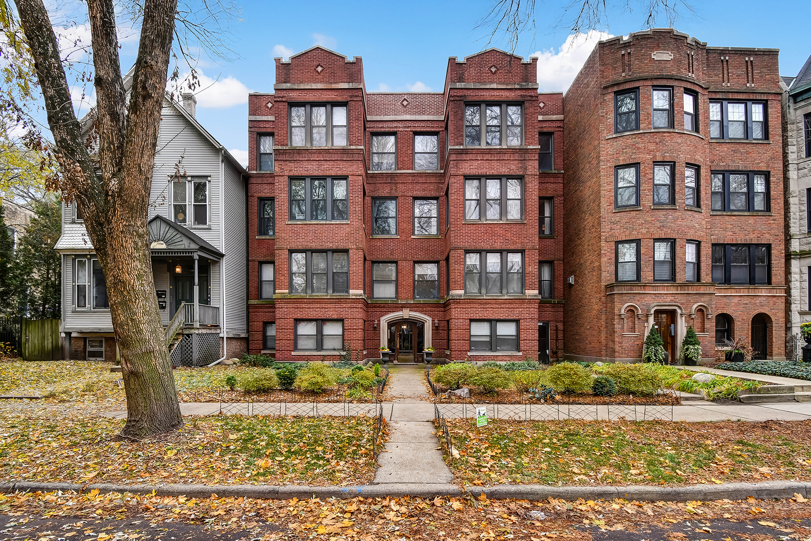 1447 W Warner Avenue Unit: 2W