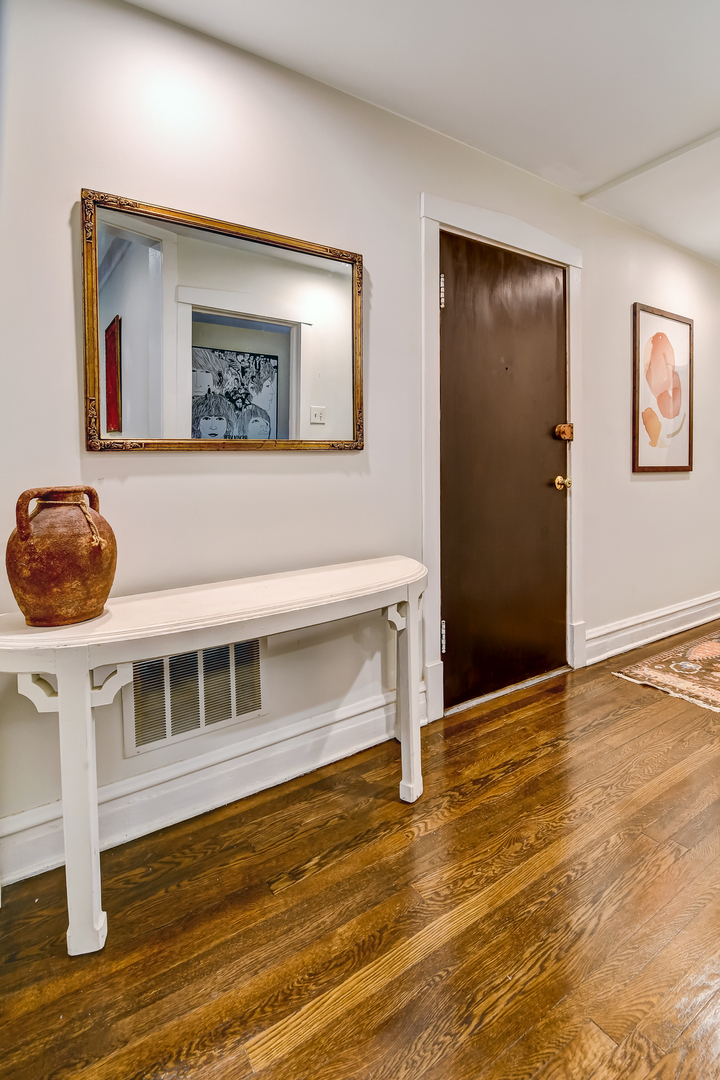 1447 W Warner Avenue Unit: 2W