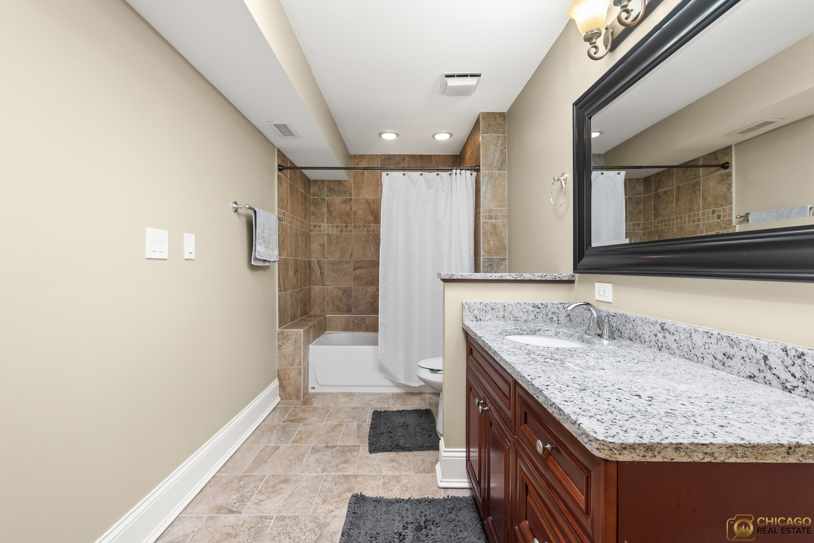 1631 W Partridge Court Unit: 8