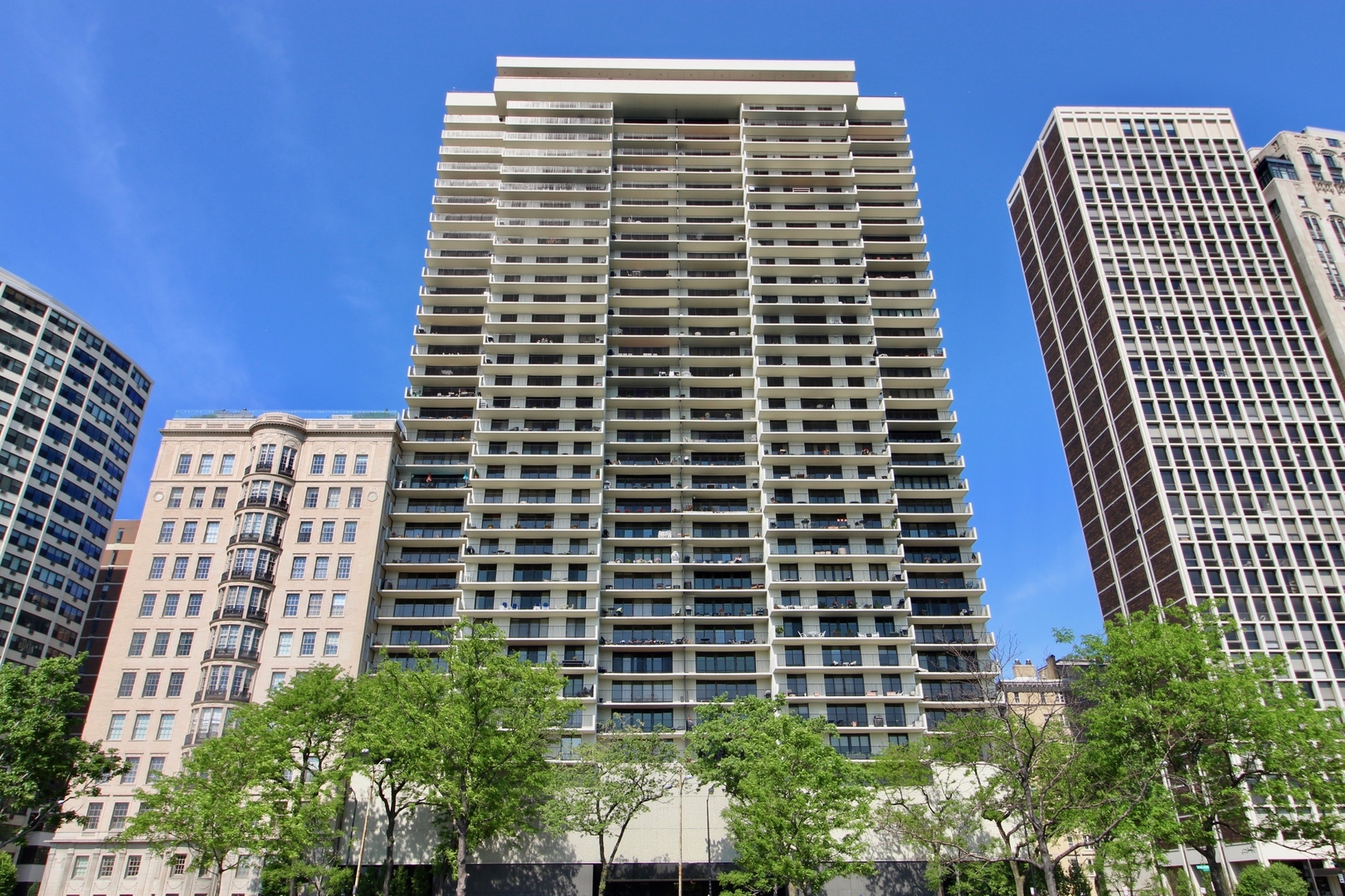 1212 N Lake Shore Drive Unit: 11CS