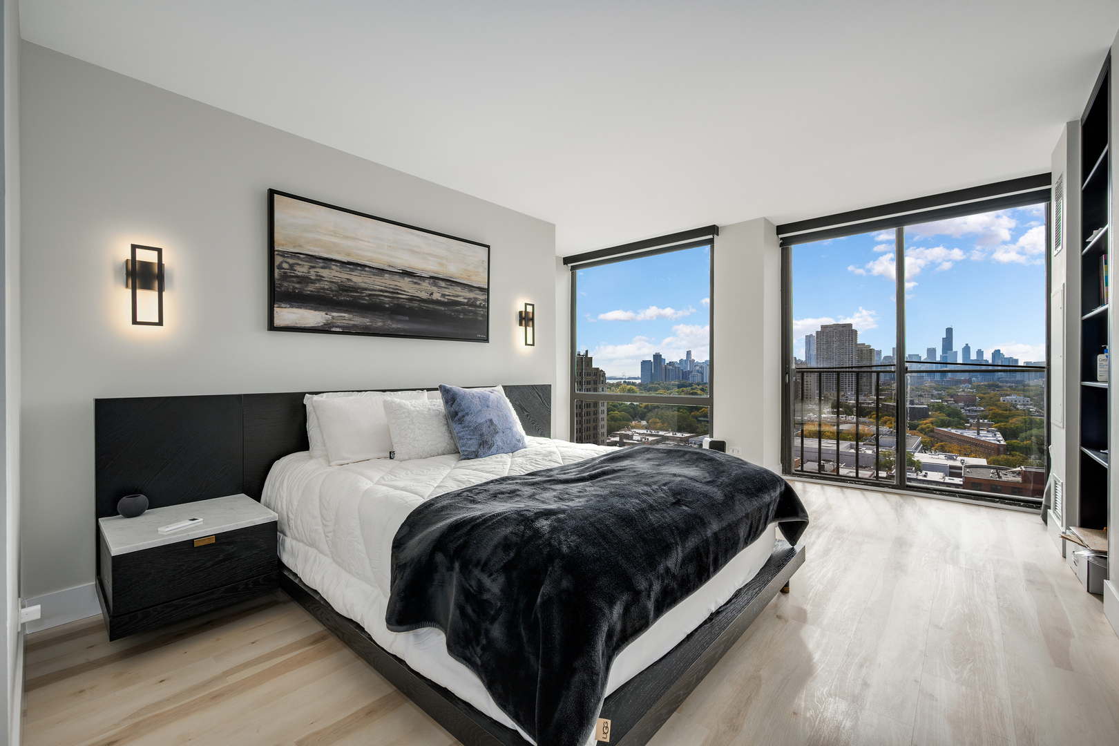 345 W Fullerton Parkway Unit: 1906