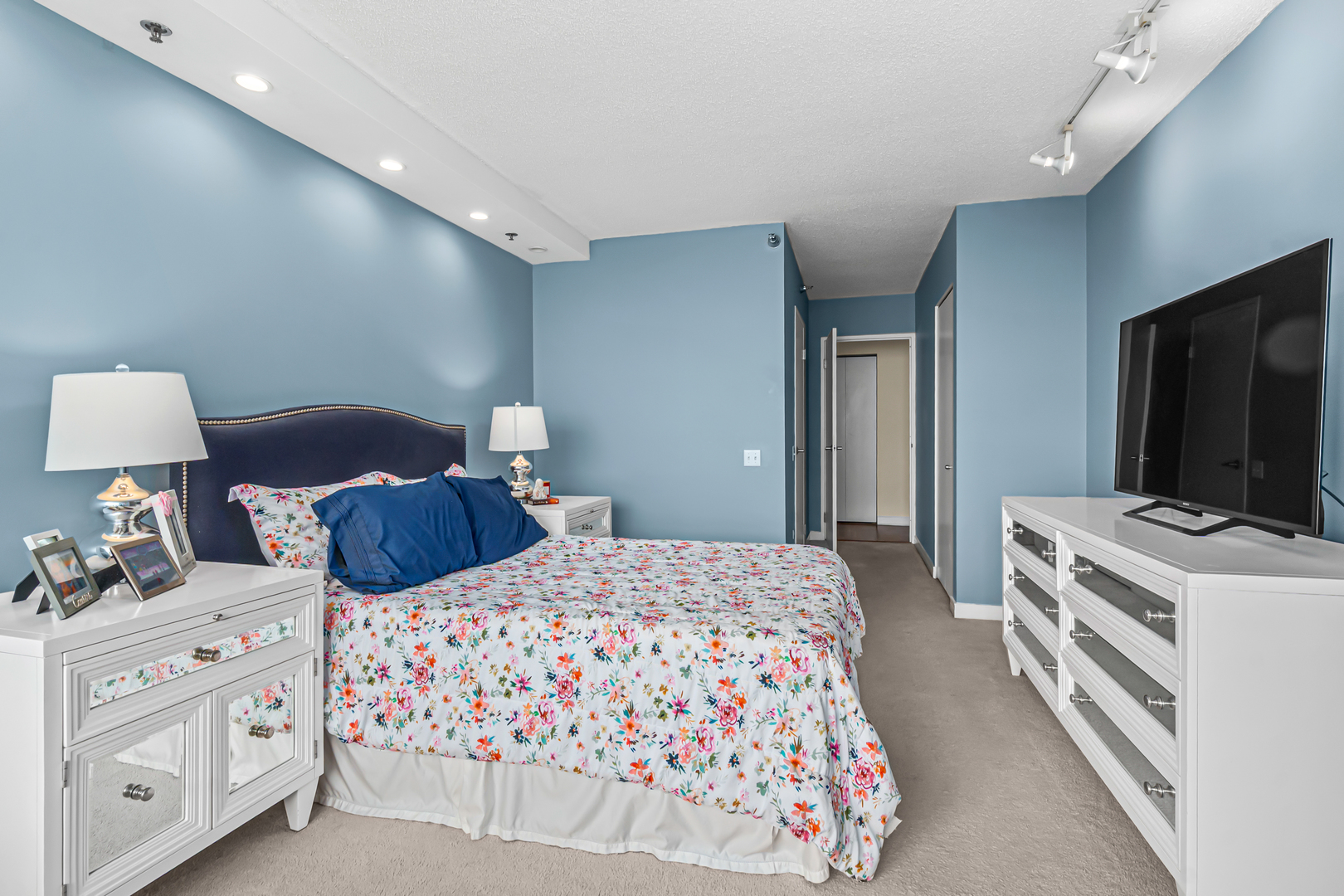 512 N Mcclurg Court Unit: 5505