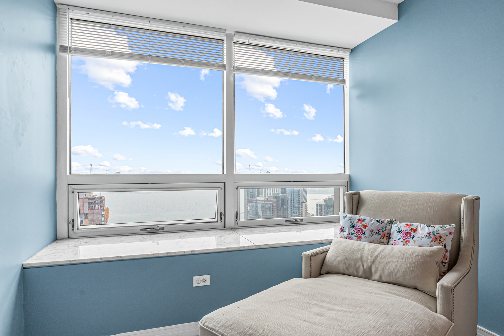 512 N Mcclurg Court Unit: 5505