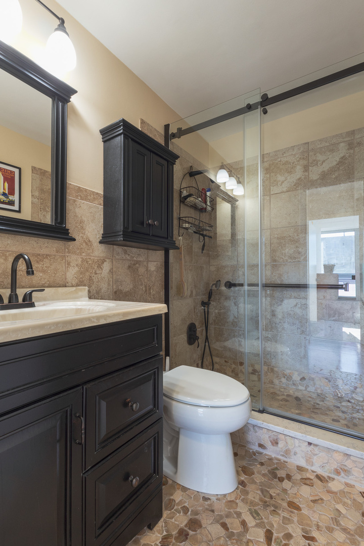 3550 N Lake Shore Drive Unit: 2615