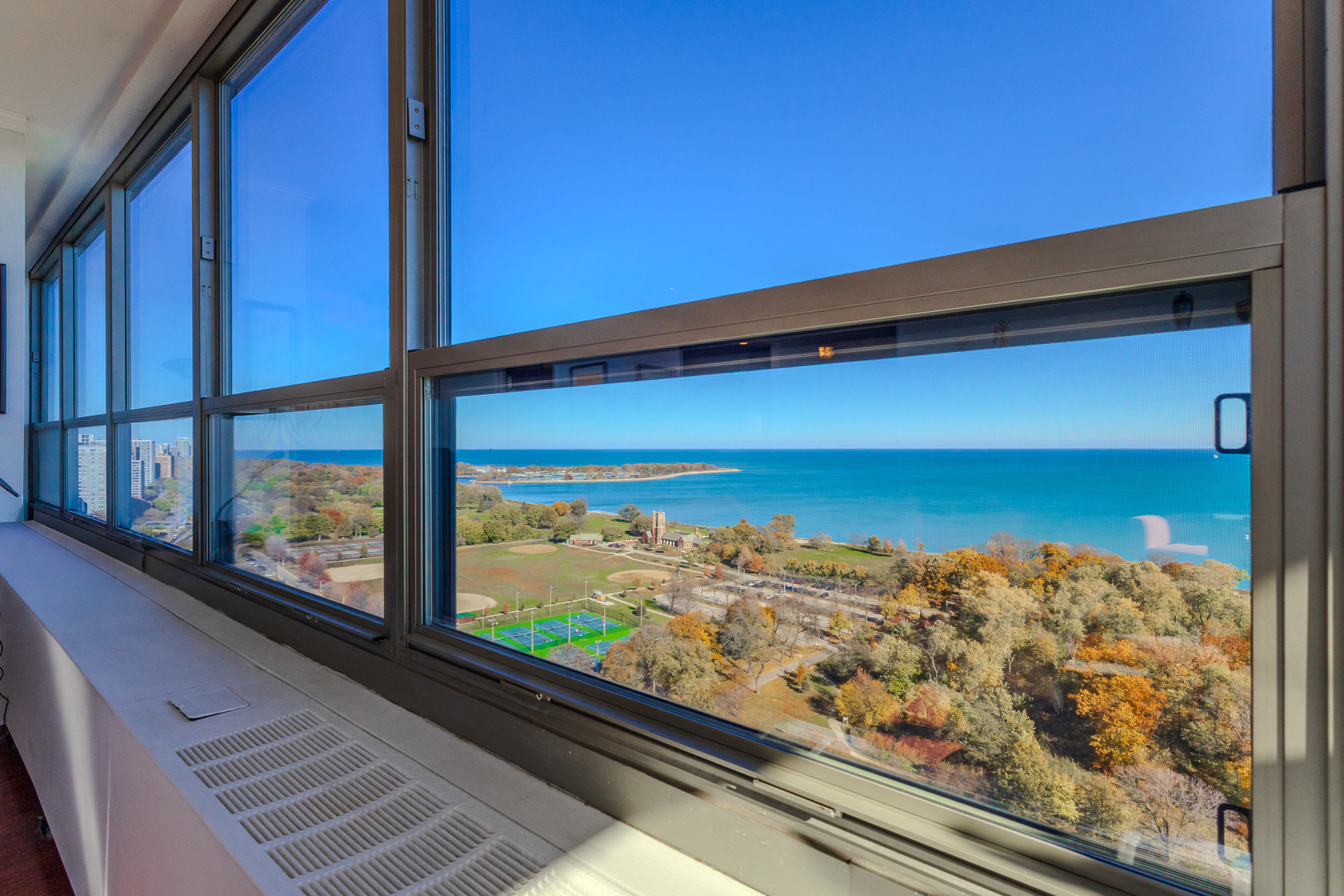 3550 N Lake Shore Drive Unit: 2615