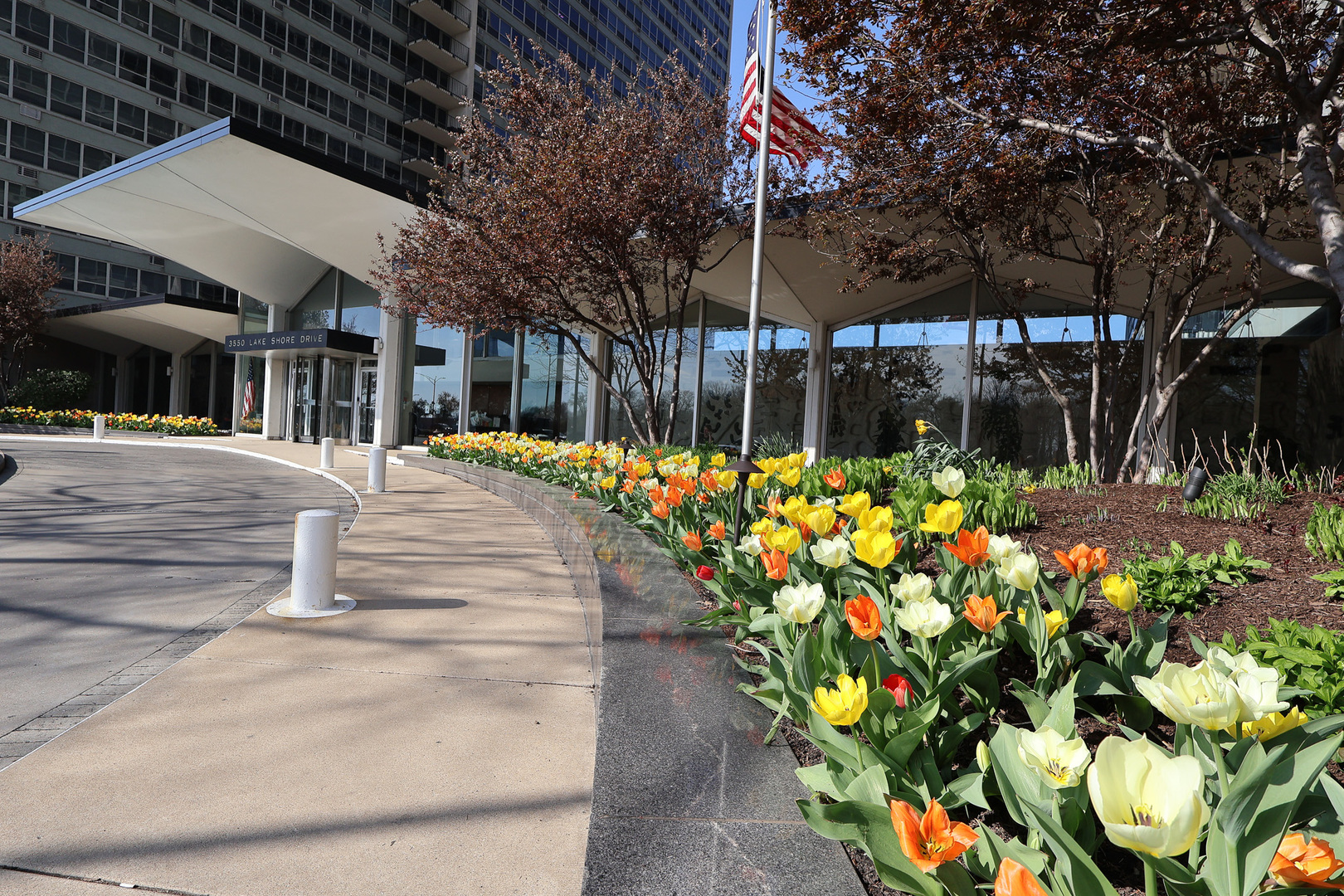 3550 N Lake Shore Drive Unit: 2615