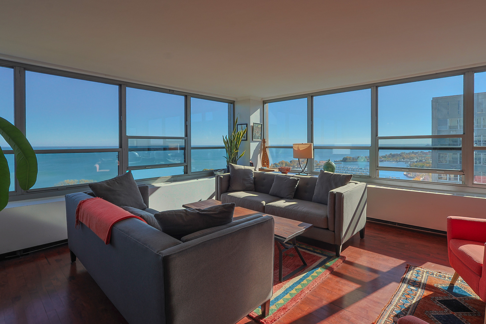 3550 N Lake Shore Drive Unit: 2615