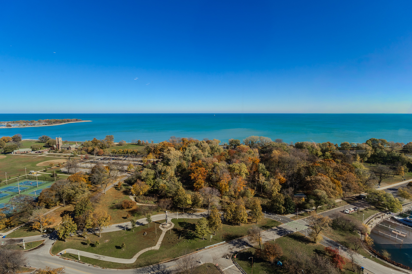 3550 N Lake Shore Drive Unit: 2615
