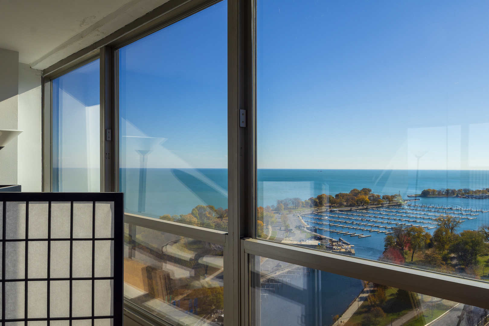 3550 N Lake Shore Drive Unit: 2615