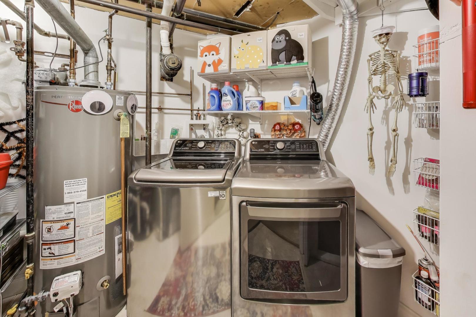 2235 N Lakewood Avenue Unit: FN