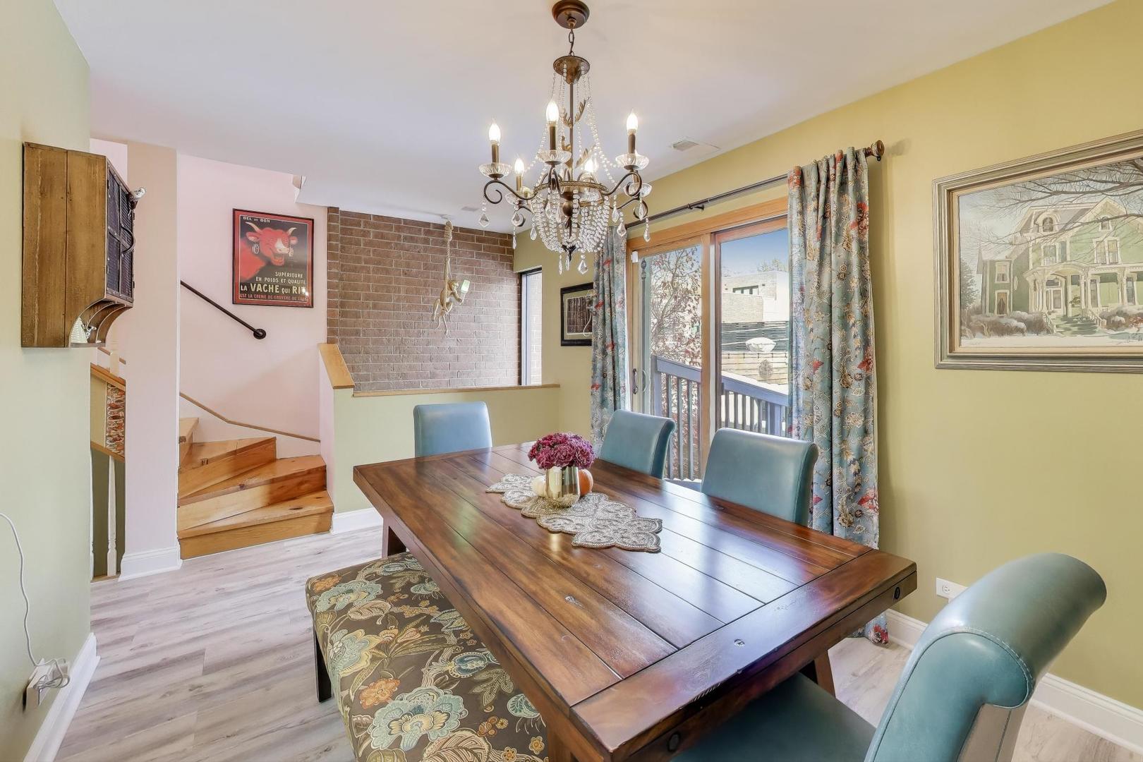 2235 N Lakewood Avenue Unit: FN