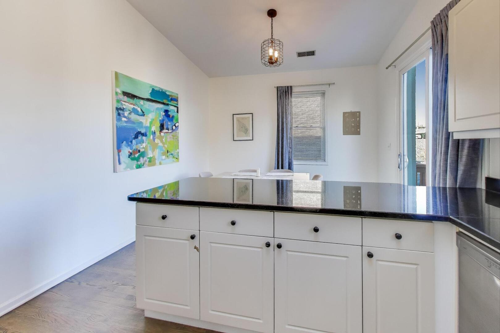 2611 N Ashland Avenue Unit: 3N