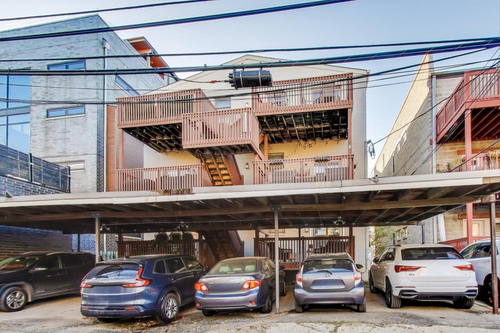 2611 N Ashland Avenue Unit: 3N