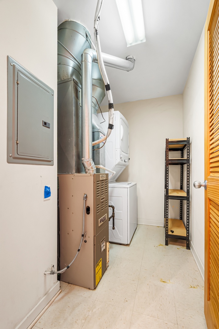 1910 S State Street Unit: 305