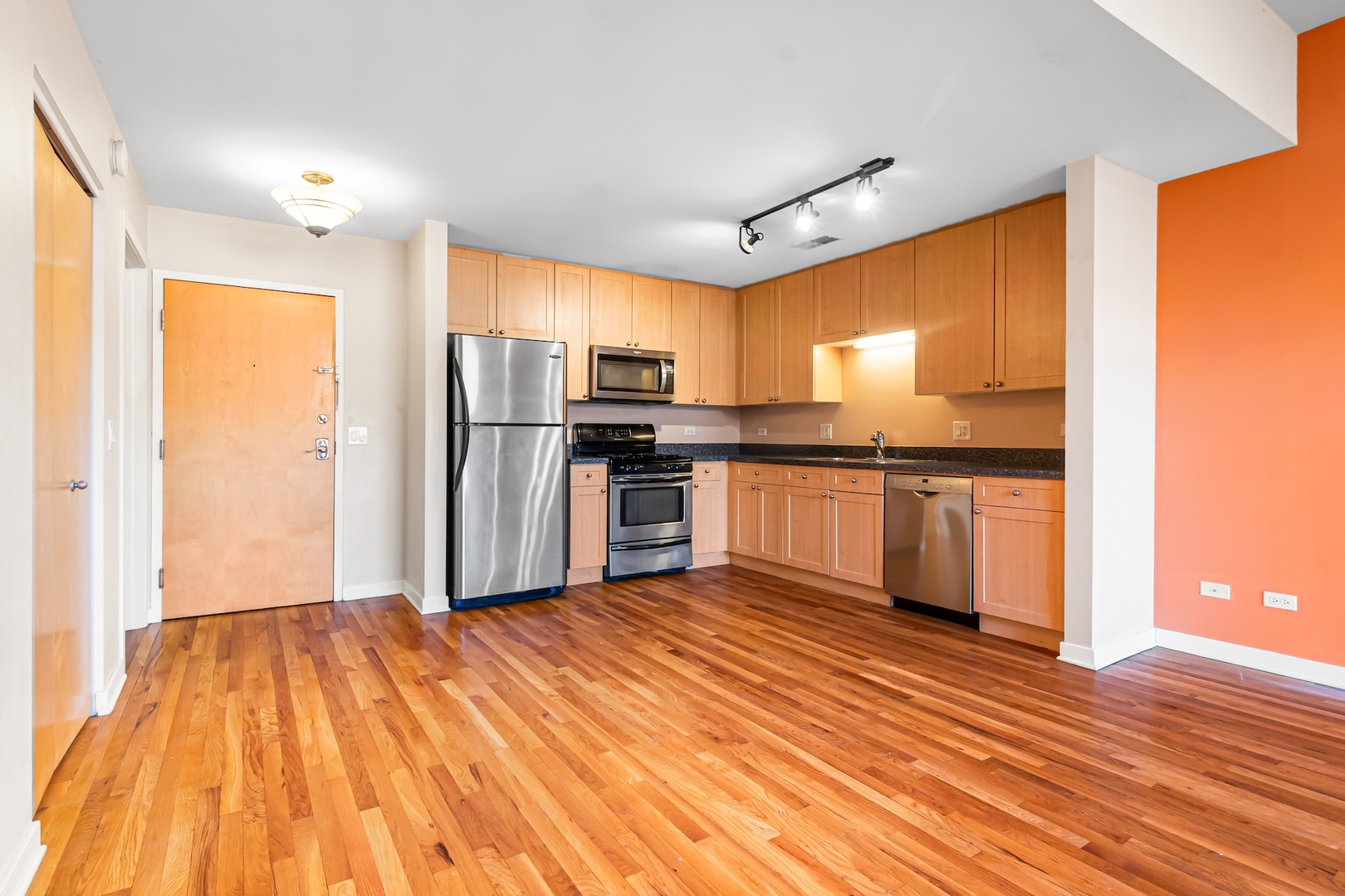 1910 S State Street Unit: 305