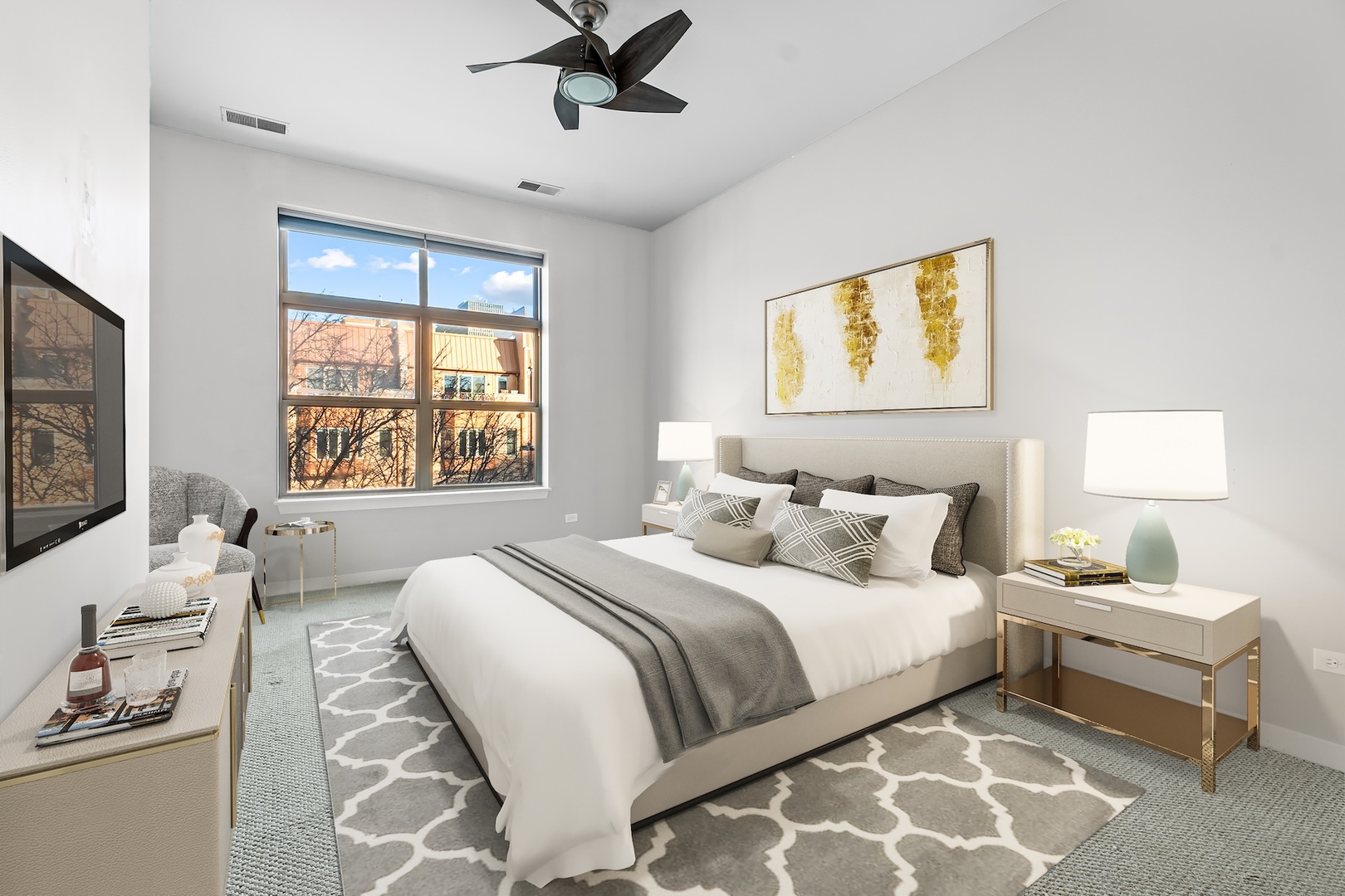 1910 S State Street Unit: 305