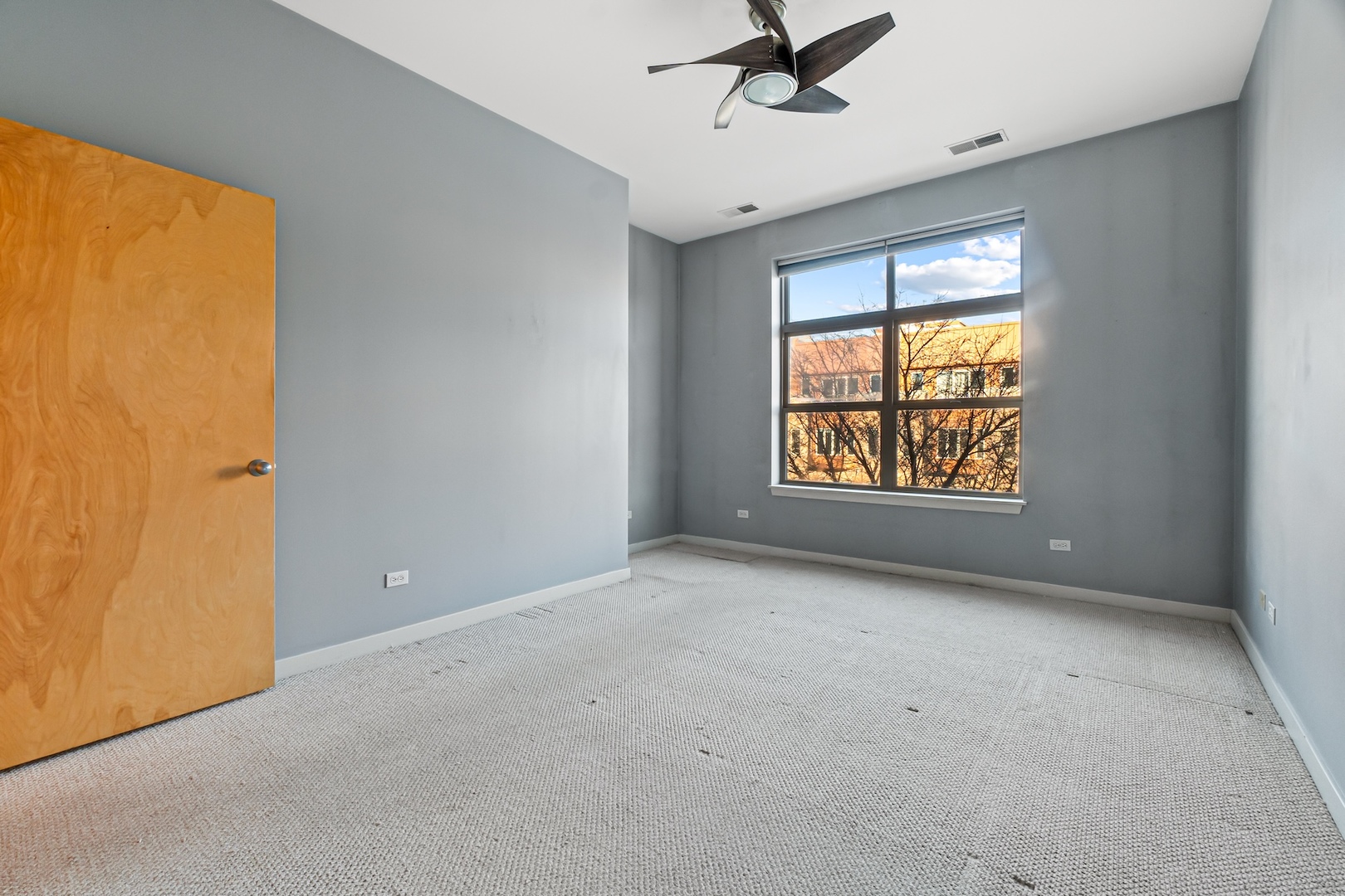 1910 S State Street Unit: 305