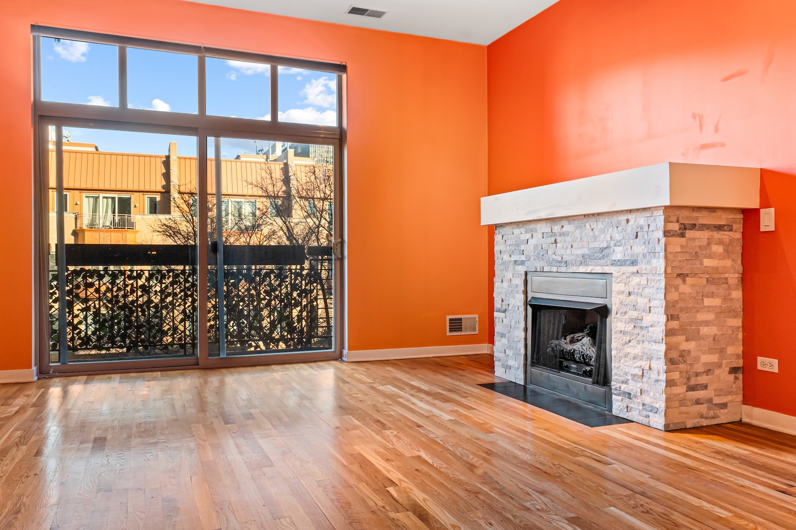 1910 S State Street Unit: 305