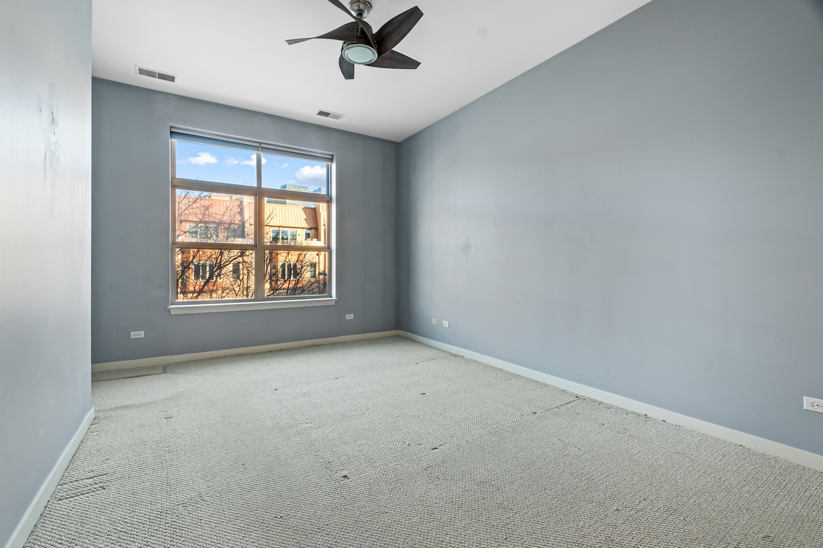 1910 S State Street Unit: 305