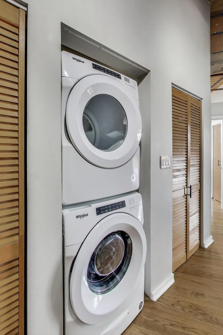 2310 S Canal Street Unit: 401