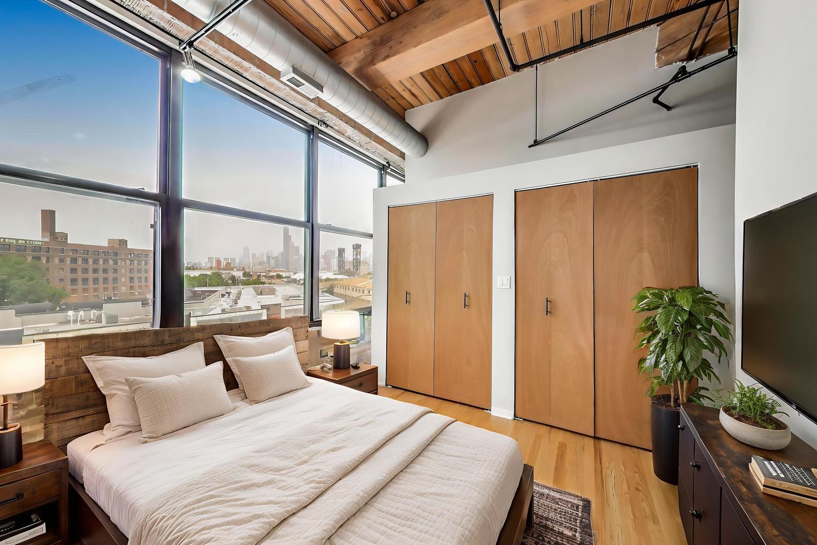 2310 S Canal Street Unit: 401