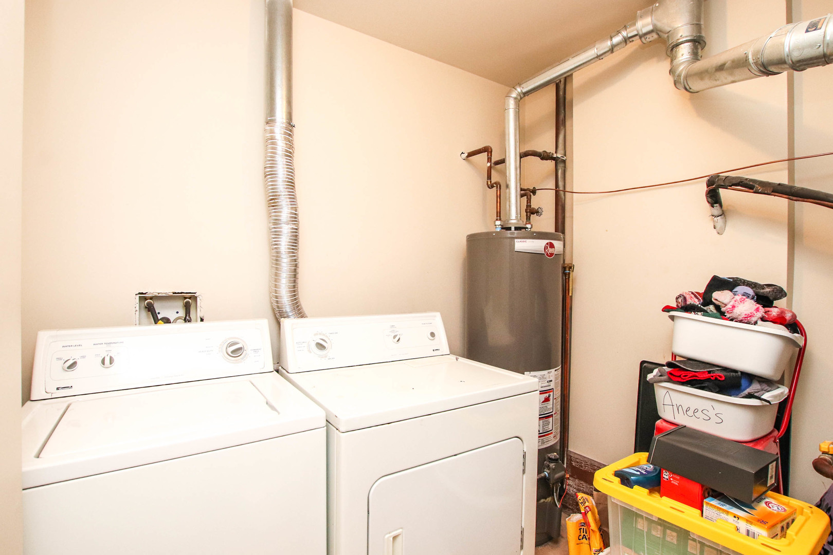 838 N Racine Avenue Unit: 302