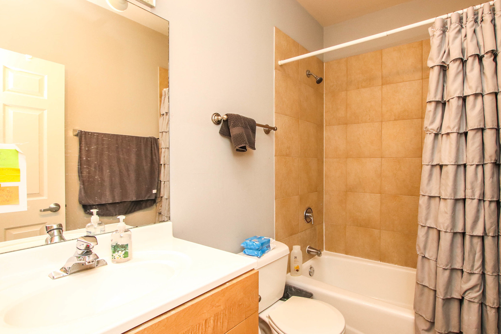 838 N Racine Avenue Unit: 302