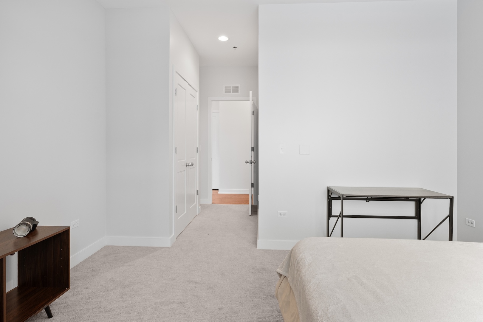 150 W Superior Street Unit: 802