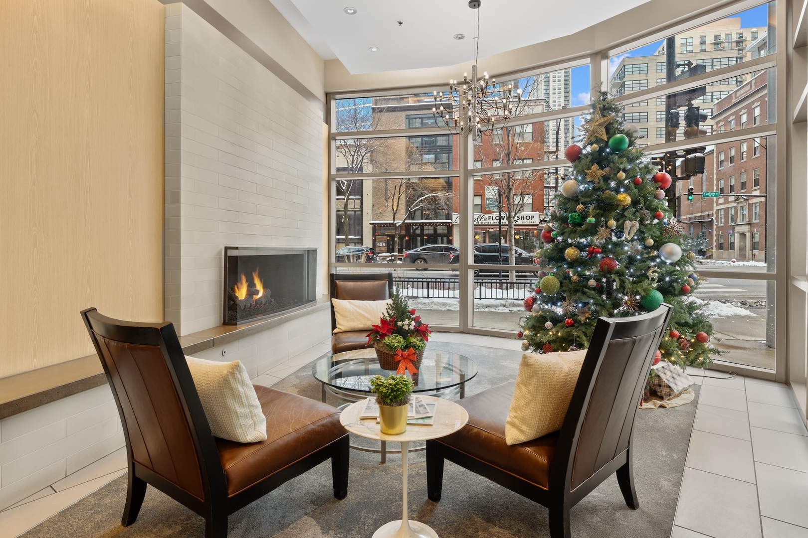 150 W Superior Street Unit: 802