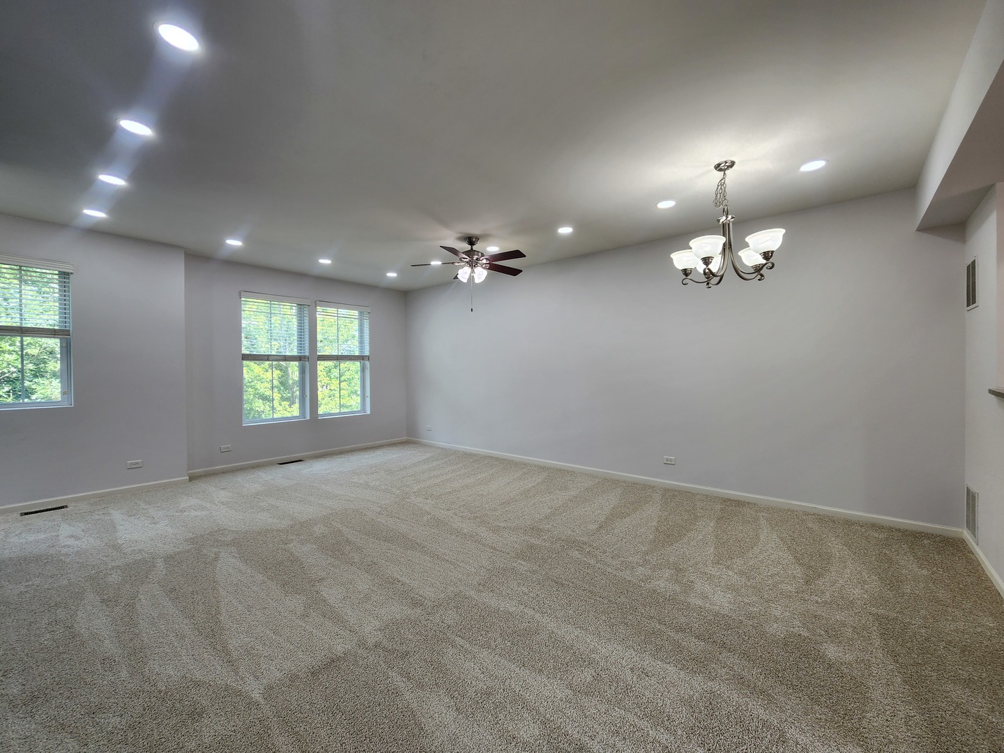 208 W HYDE Street Unit: 0