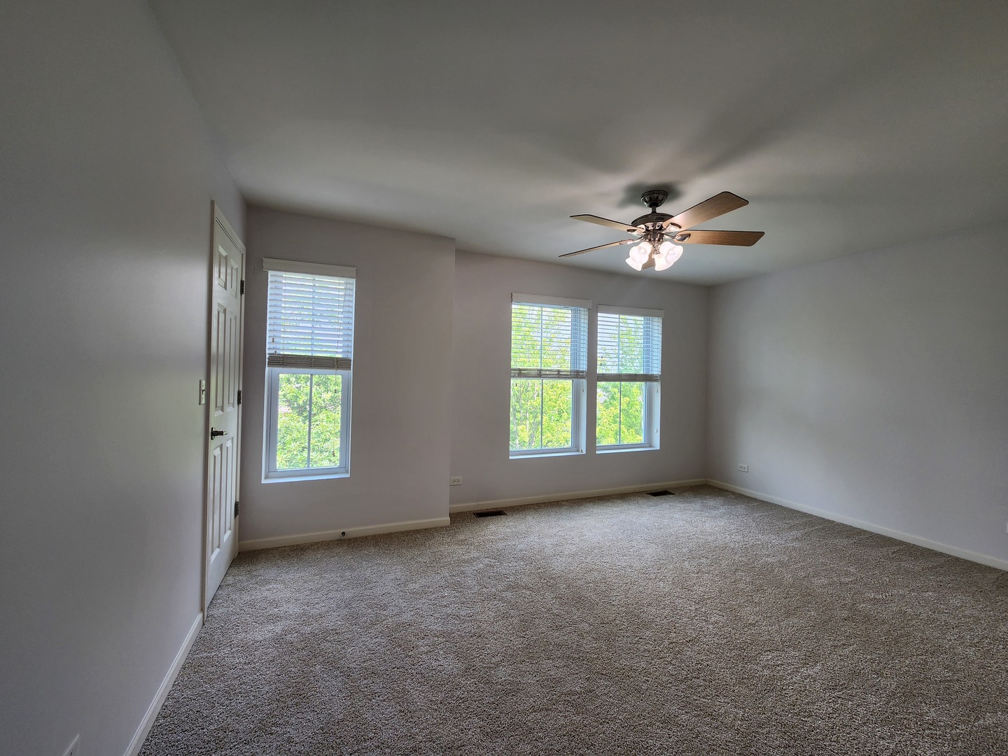 208 W HYDE Street Unit: 0