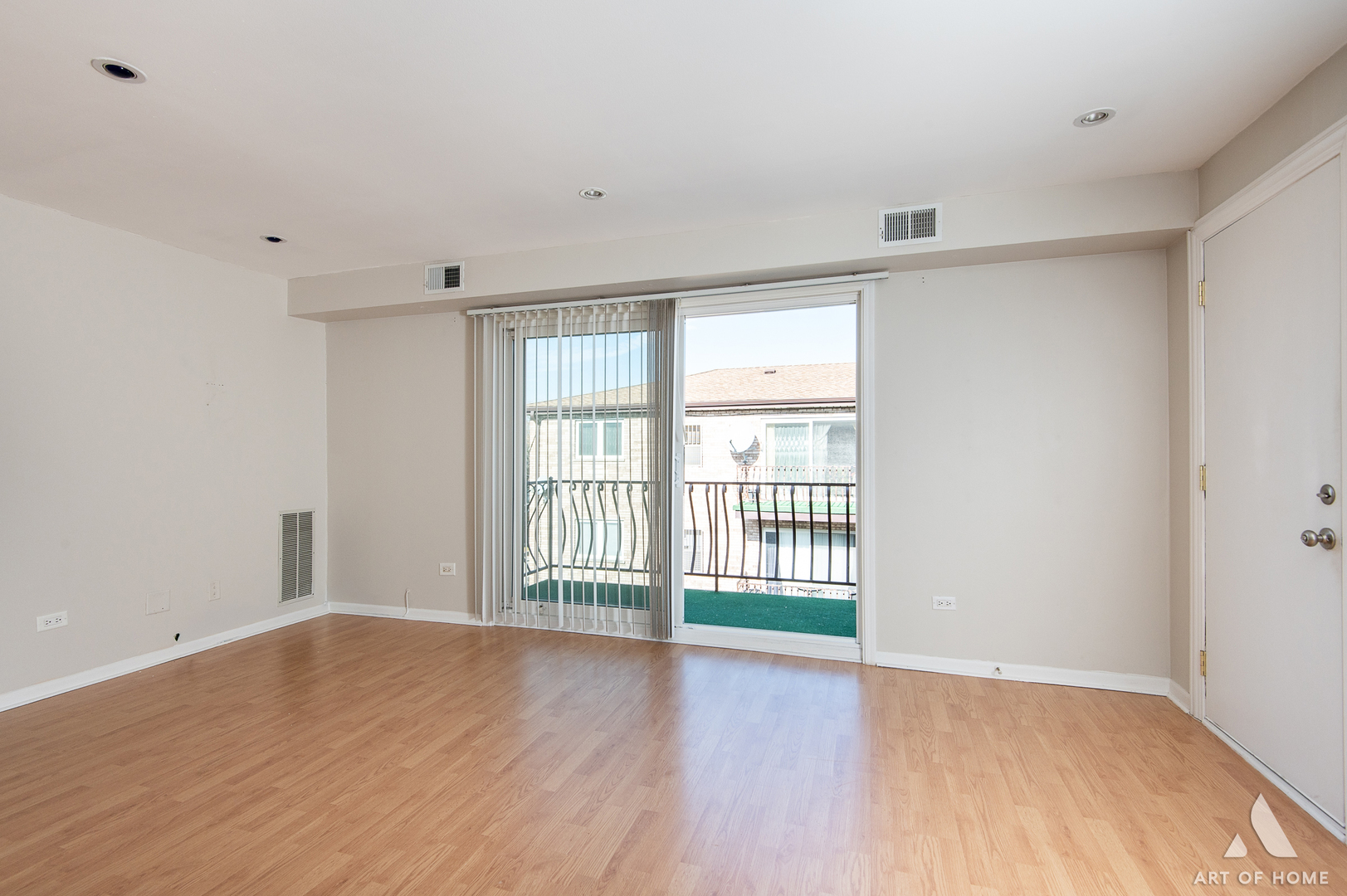 6444 S Narragansett Avenue Unit: 3W