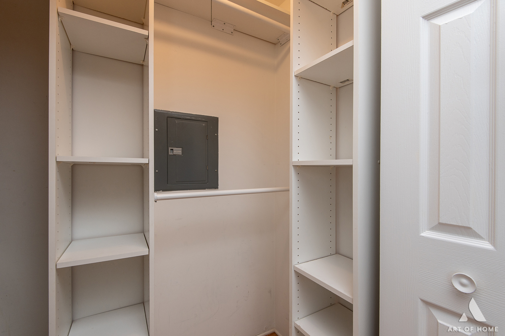 6444 S Narragansett Avenue Unit: 3W