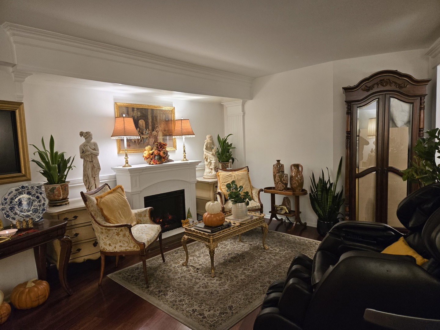 6933 N Kedzie Avenue Unit: 1209
