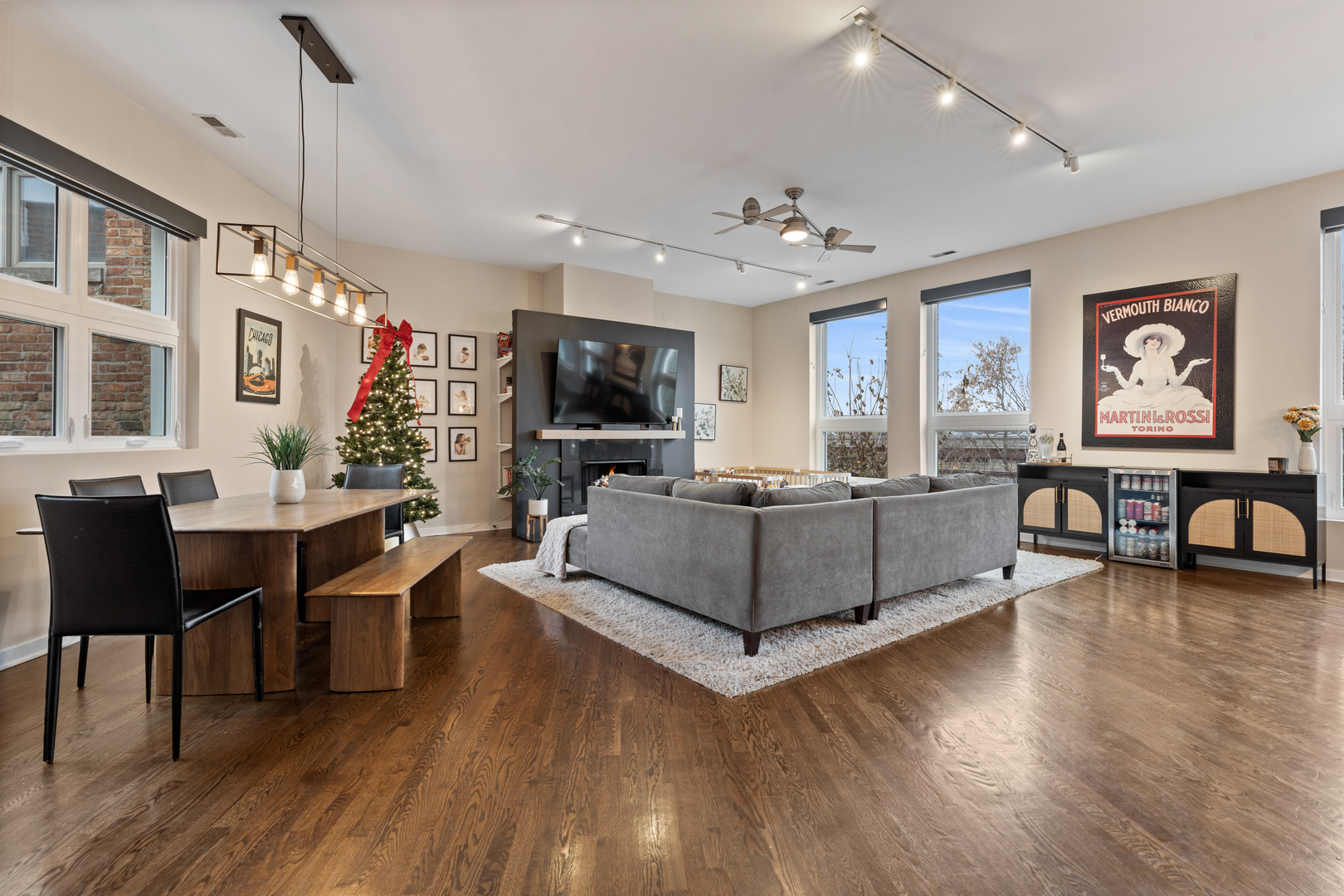 2828 N Talman Avenue Unit: R