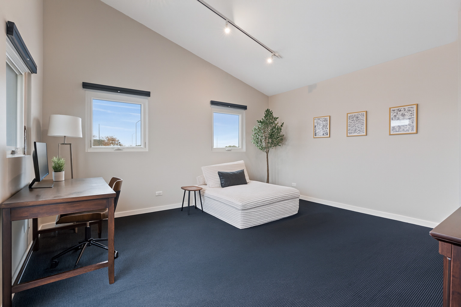 2828 N Talman Avenue Unit: R