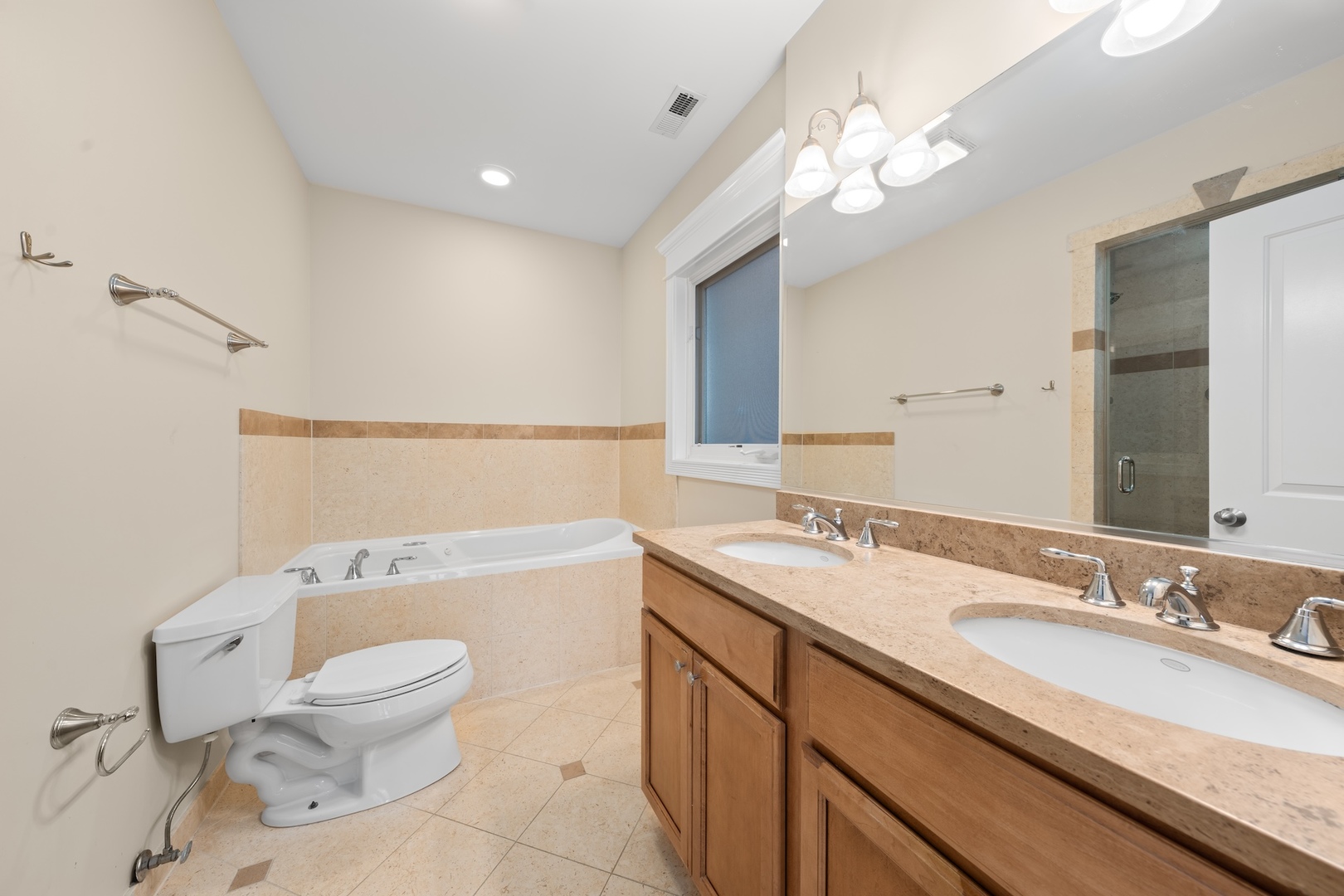 2244 W Belmont Avenue Unit: 3W