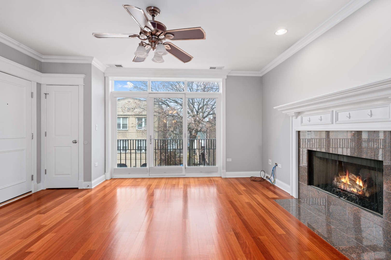 2244 W Belmont Avenue Unit: 3W