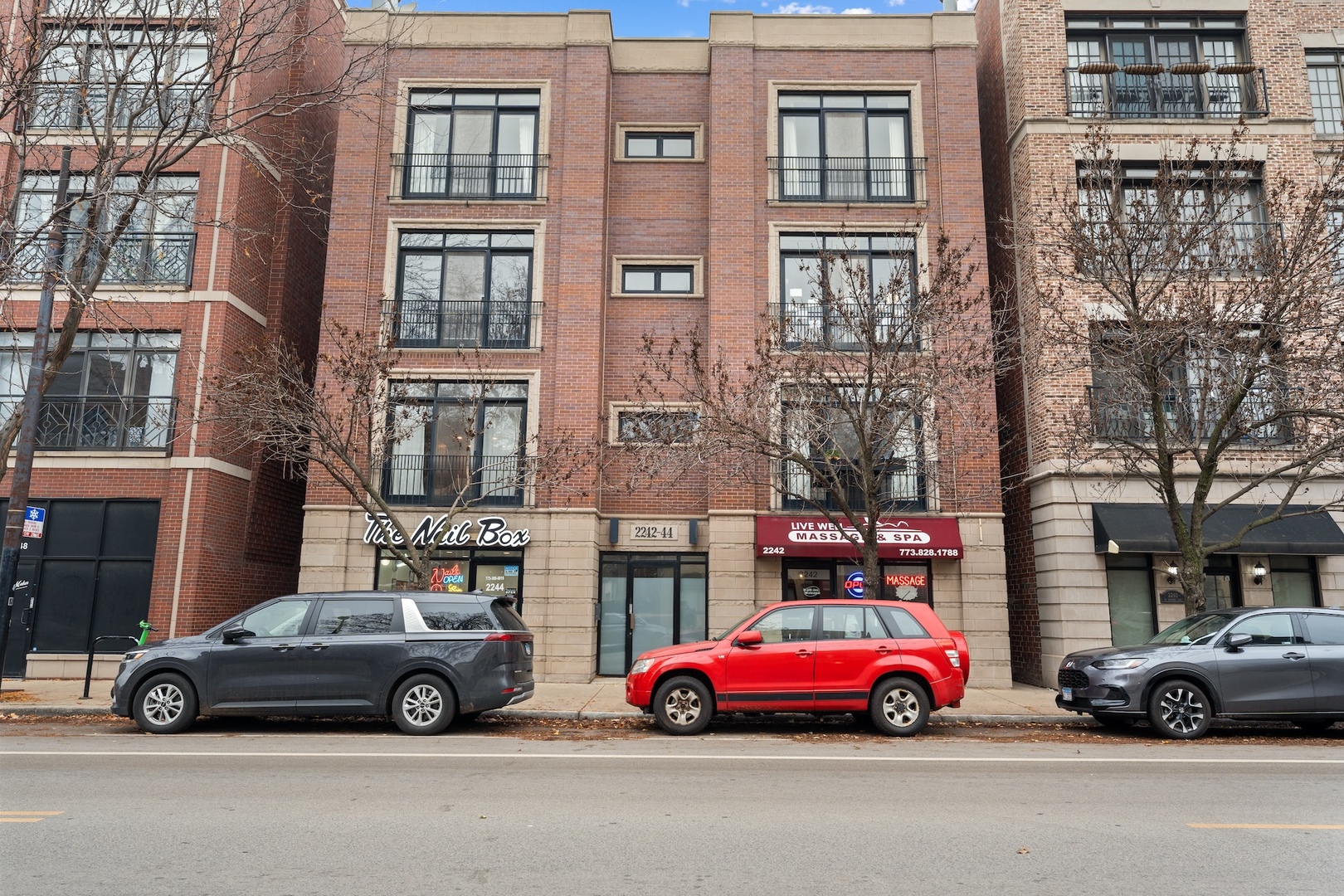 2244 W Belmont Avenue Unit: 3W