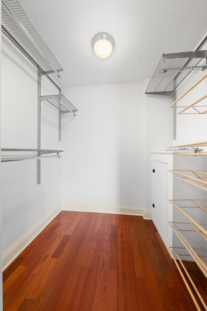 2244 W Belmont Avenue Unit: 3W