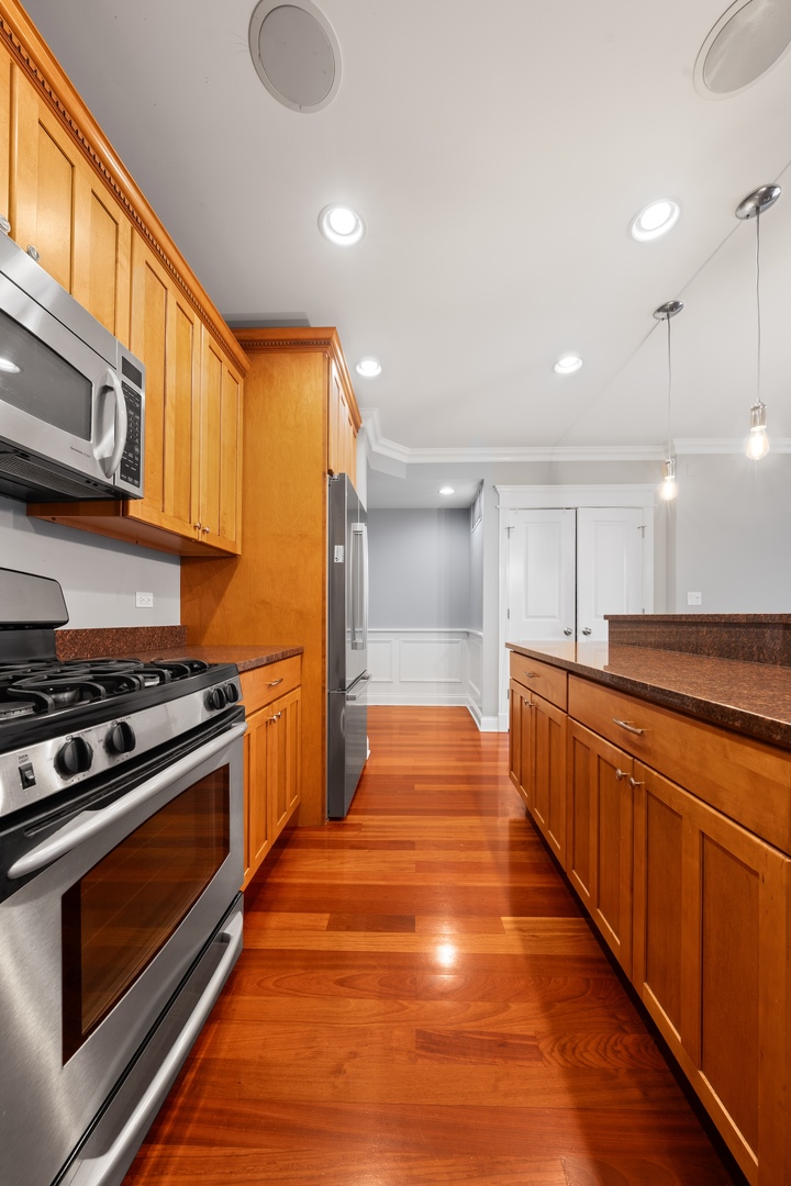 2244 W Belmont Avenue Unit: 3W