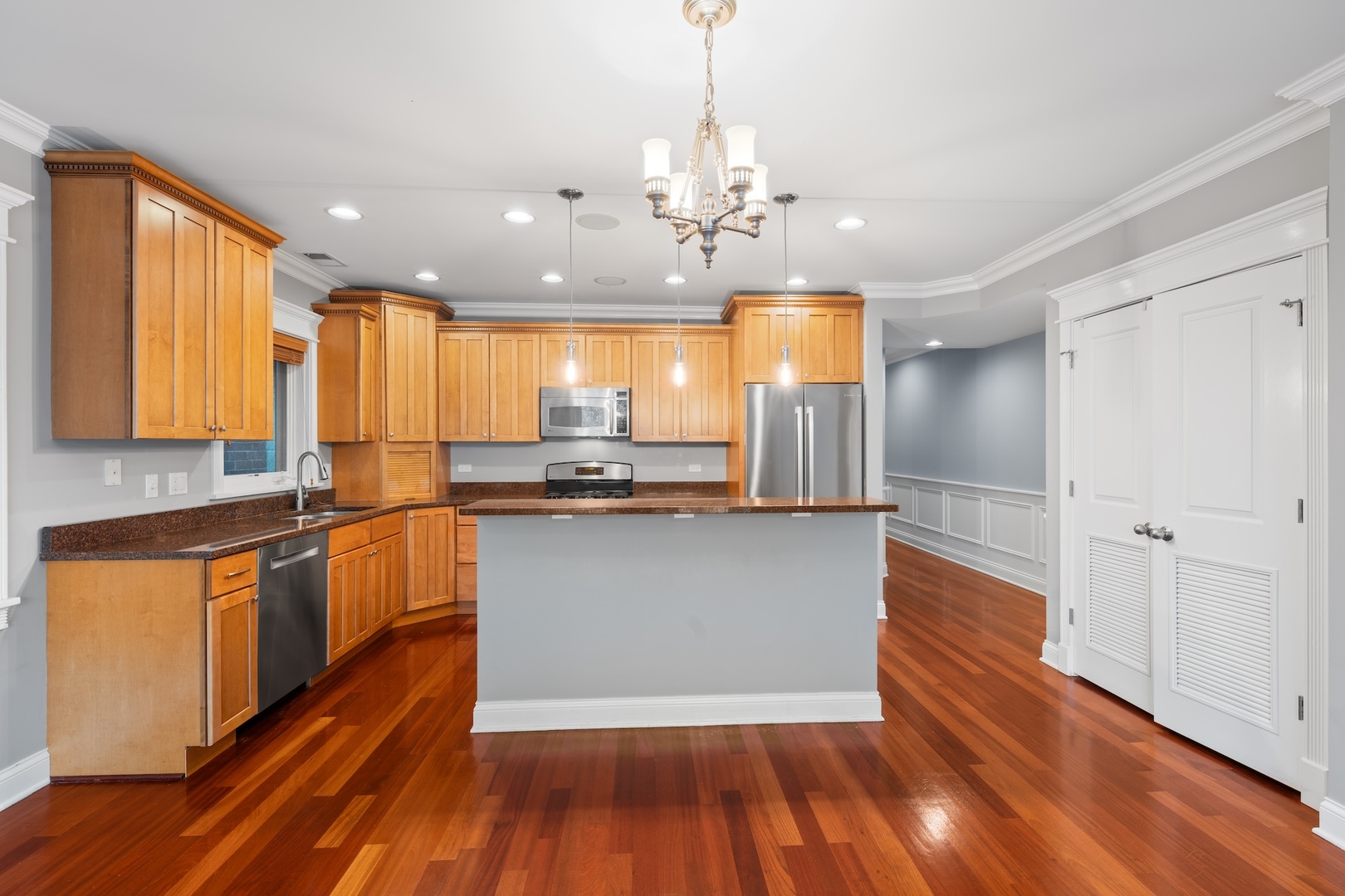 2244 W Belmont Avenue Unit: 3W