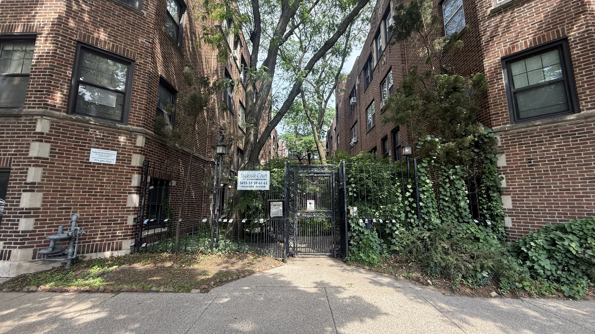 5455 S Ingleside Avenue Unit: 3E