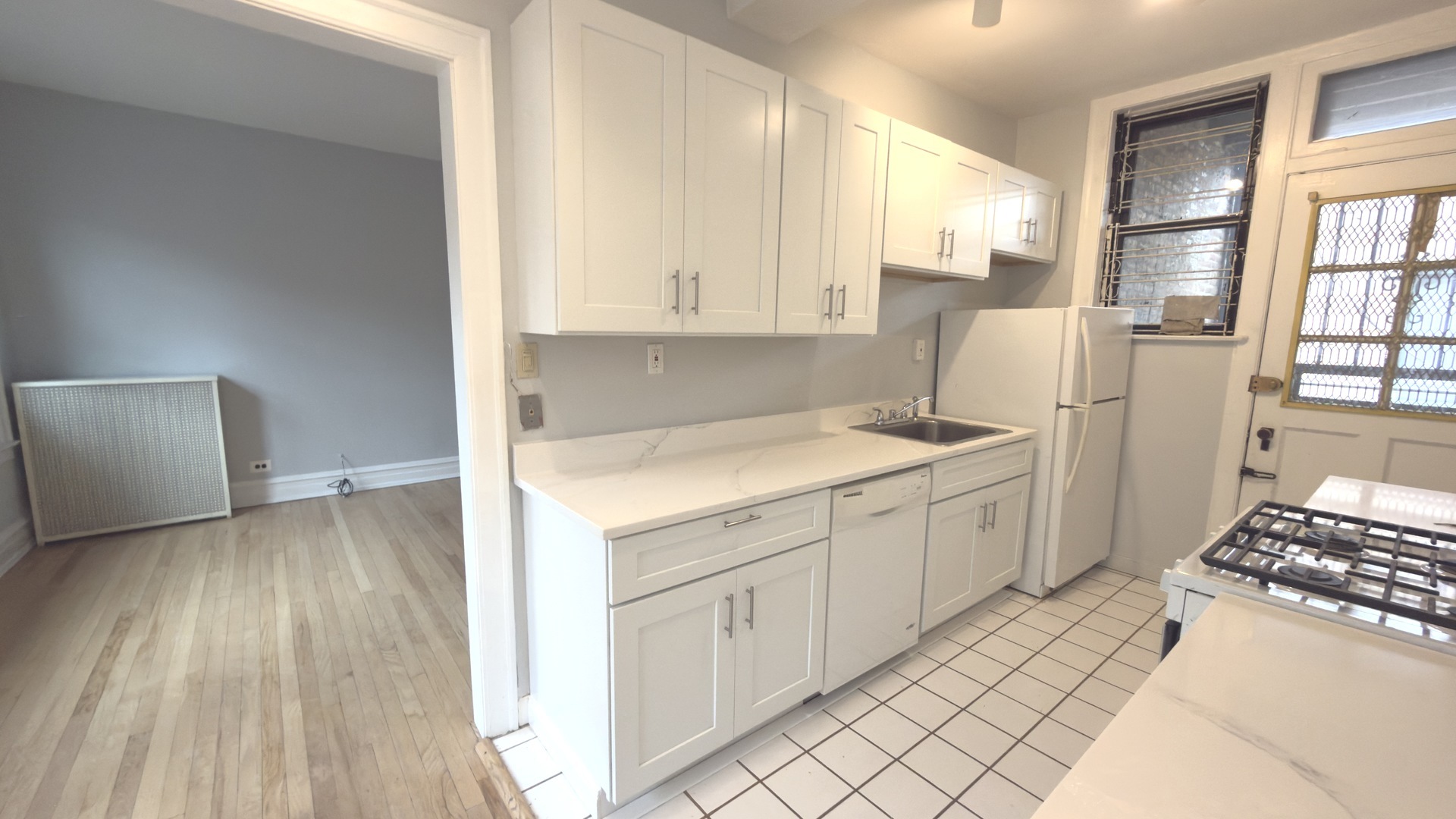 5455 S Ingleside Avenue Unit: 3E