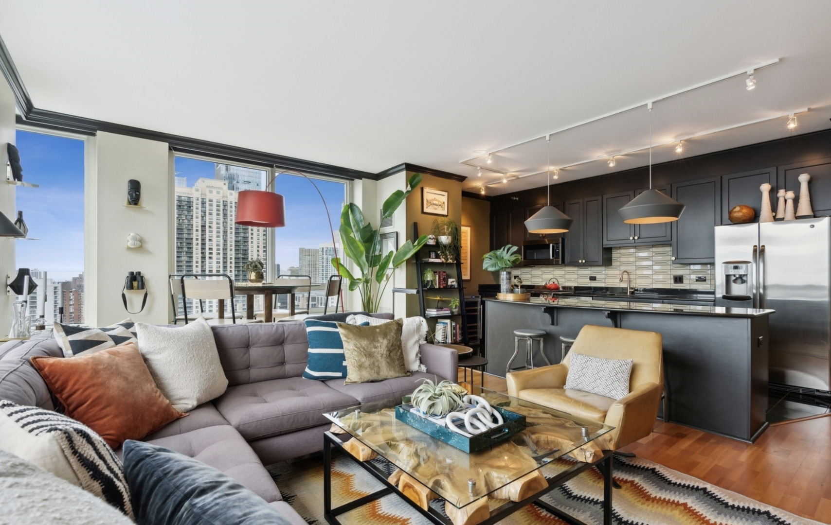 33 W ONTARIO Street Unit: 34EN